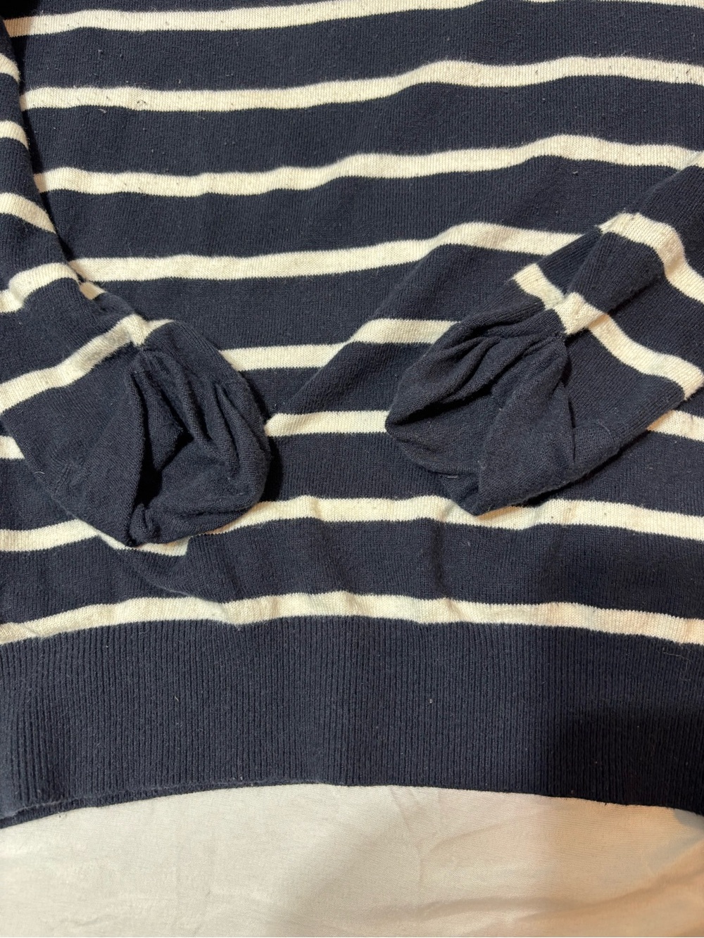 Abercrombie & Fitch Classic Navy Blue White Striped Women Crew Knit Sweater M - Picture 6 of 9